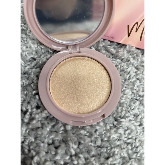 Mally Beauty Positive Radiance Skin Perfecting Highlighter Sparkling Champagne - Picture 6 of 8